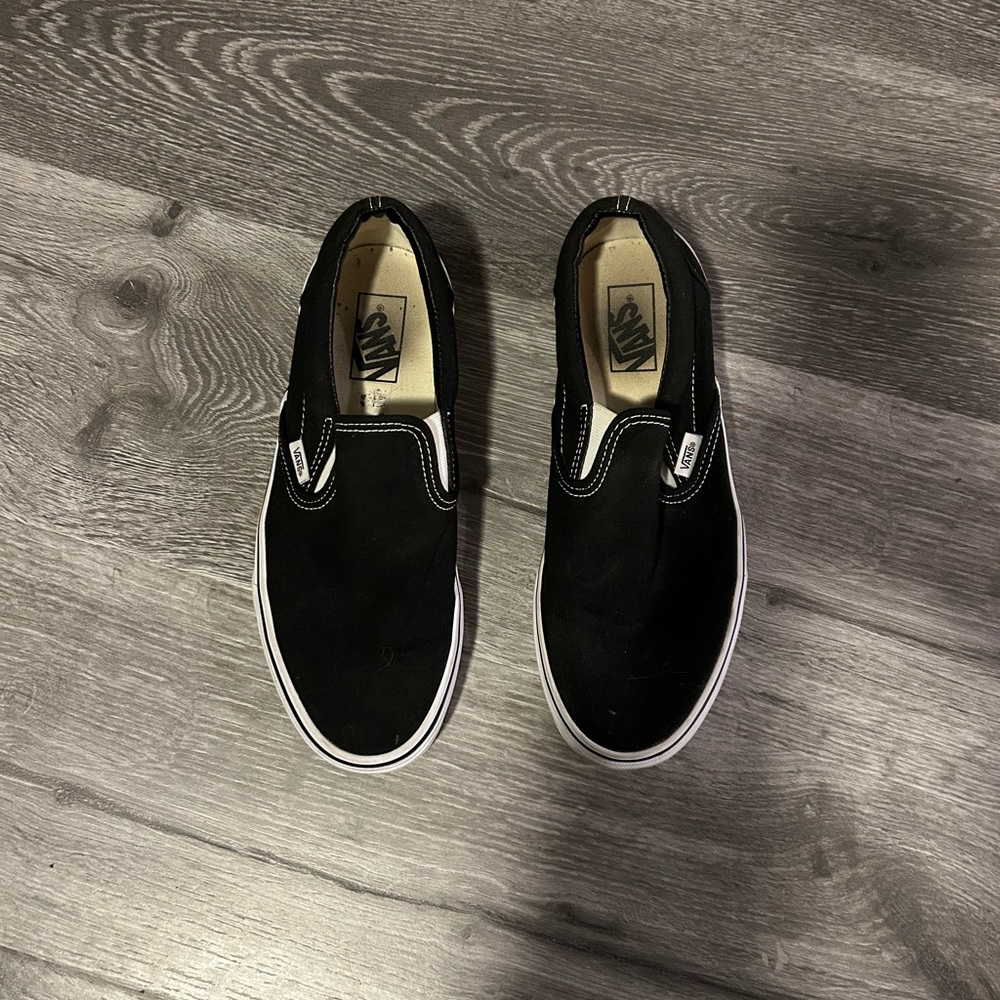 Women’s size 10 vans black